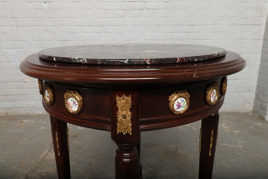 Louis XVI Sidetable (Marble top)