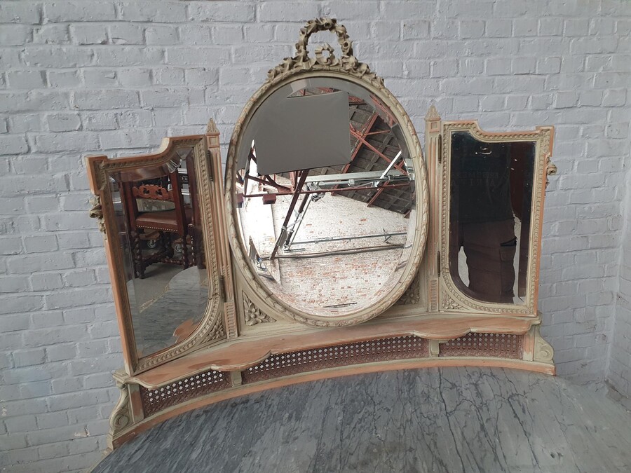 Louis XVI vanity