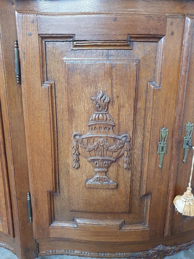 Louis XVI Vitrine (Display Cabinet)