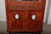 Louis XVI Vitrine (Display Cabinet)