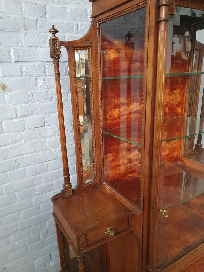 Louis XVI Vitrine (Display Cabinet)