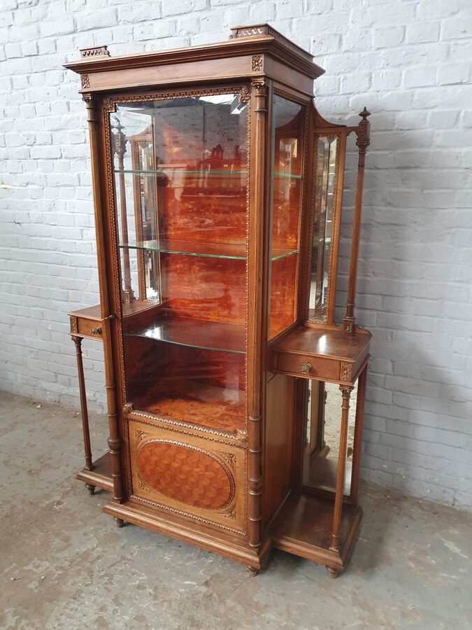 Louis XVI Vitrine (Display Cabinet)