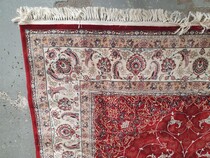 Oriental carpet  (Rug)