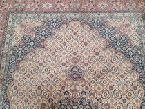 Oriental carpet  (Rug)
