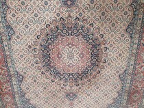 Oriental carpet  (Rug)