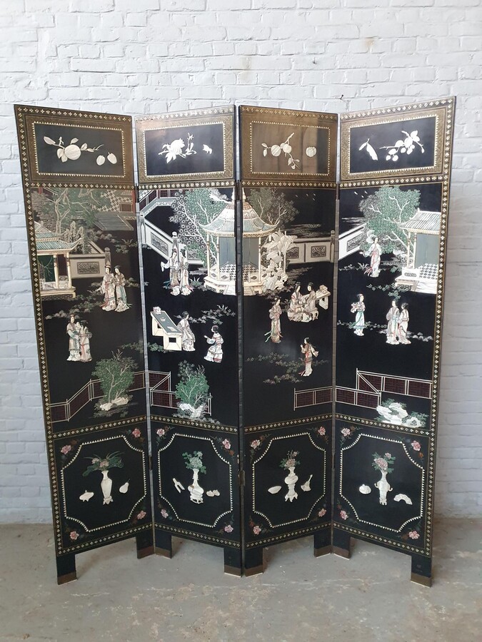 Oriental (Chinese) Screen (Paravent)