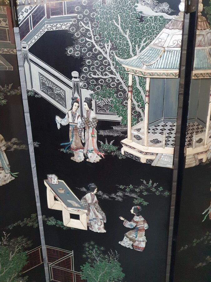 Oriental (Chinese) Screen (Paravent)