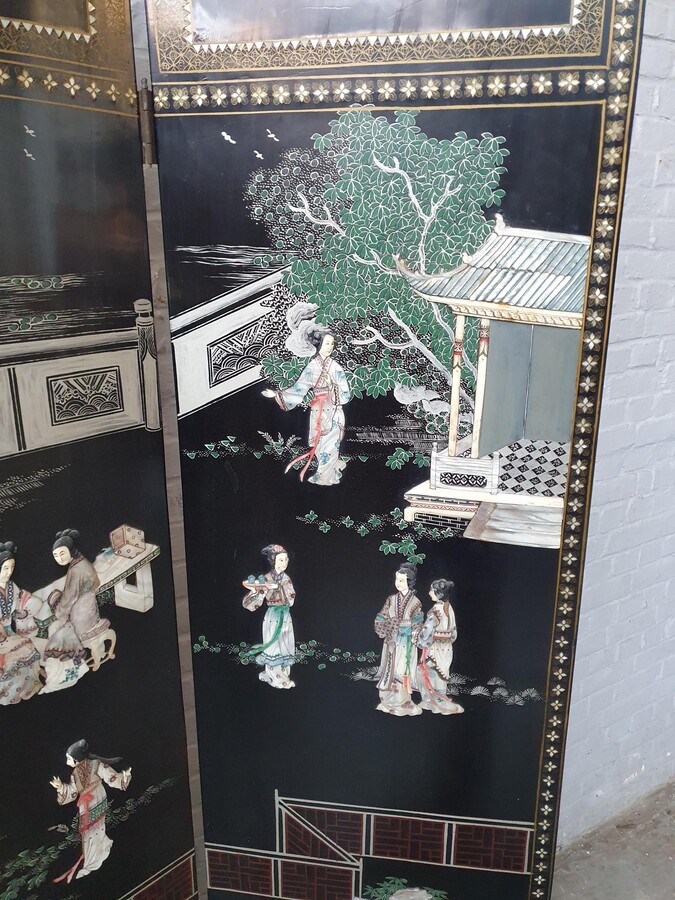 Oriental (Chinese) Screen (Paravent)