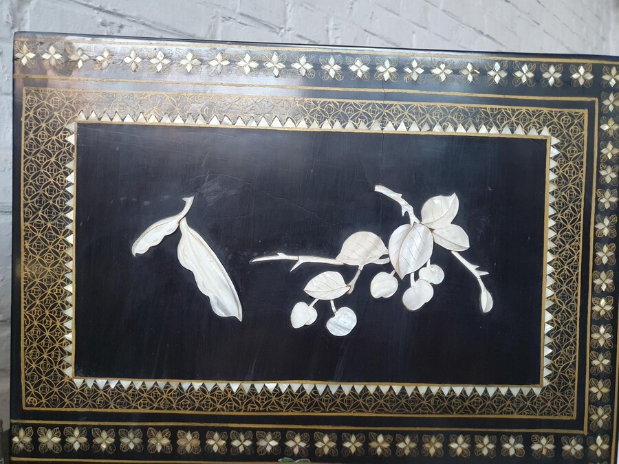 Oriental (Chinese) Screen (Paravent)
