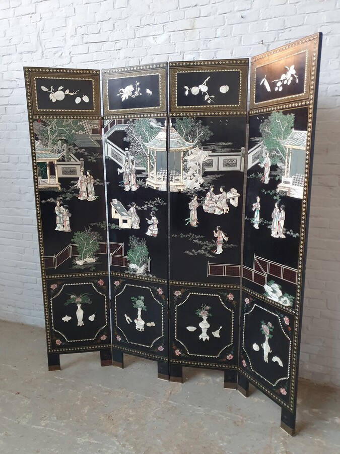 Oriental (Chinese) Screen (Paravent)