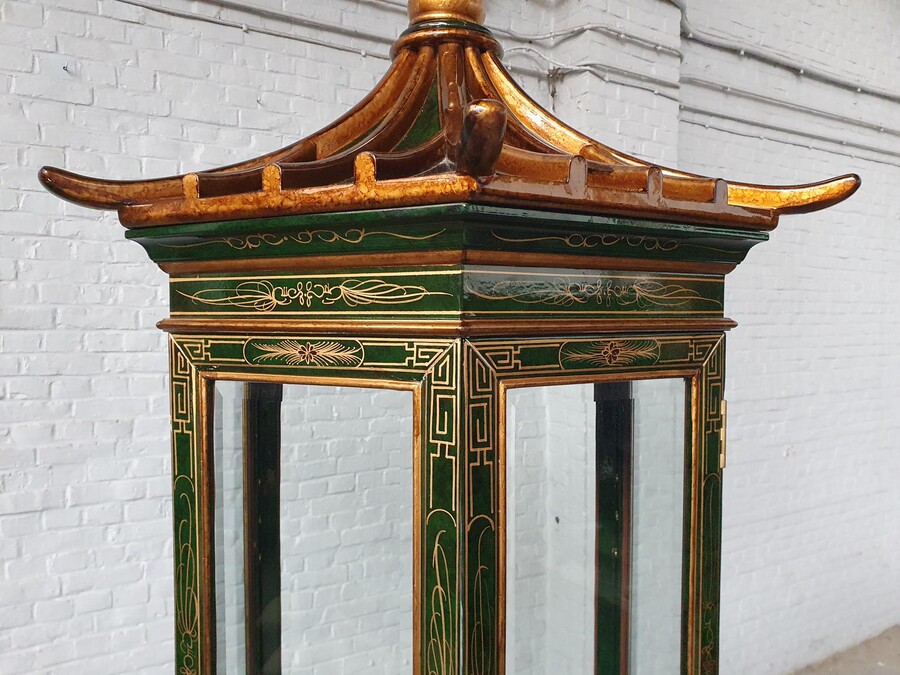 Oriental (Chinese) Vitrine (Display Cabinet)