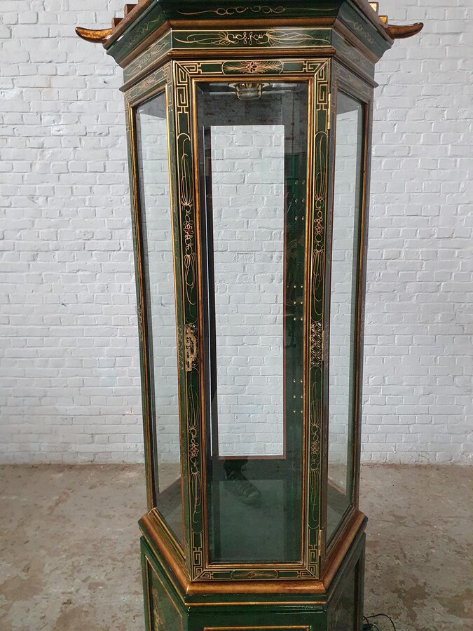 Oriental (Chinese) Vitrine (Display Cabinet)