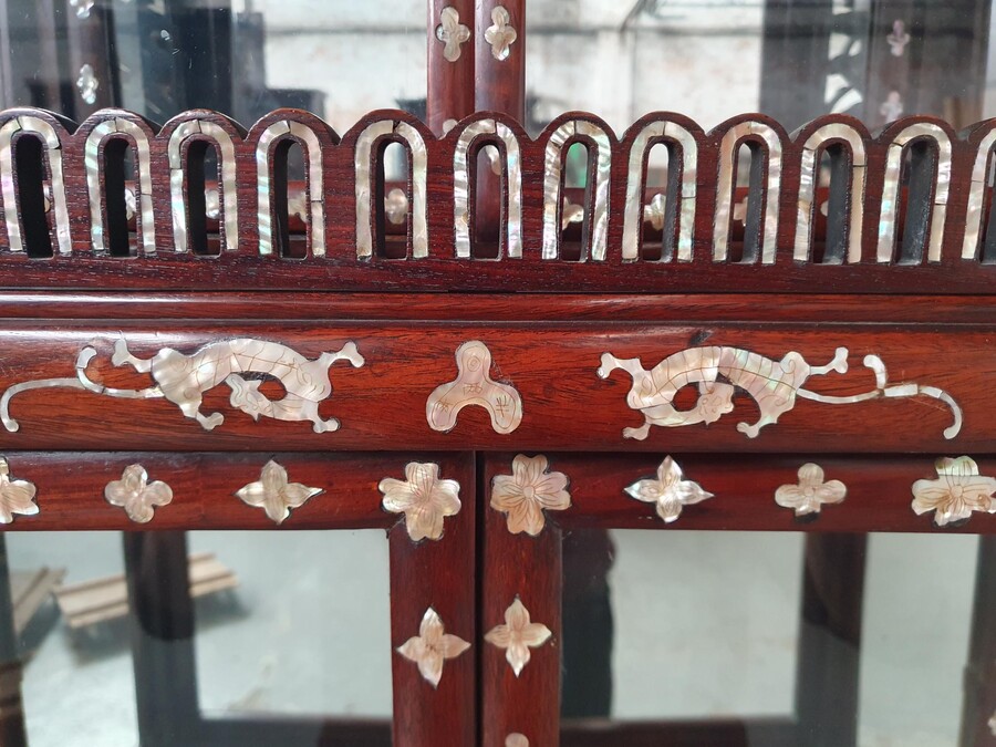 Oriental (Chinese) Vitrine (Display Cabinet)