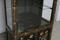 Oriental (Chinese) Vitrine (Display Cabinet)