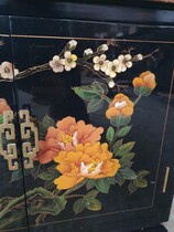 Oriental (Chinese) Vitrine (Display Cabinet)