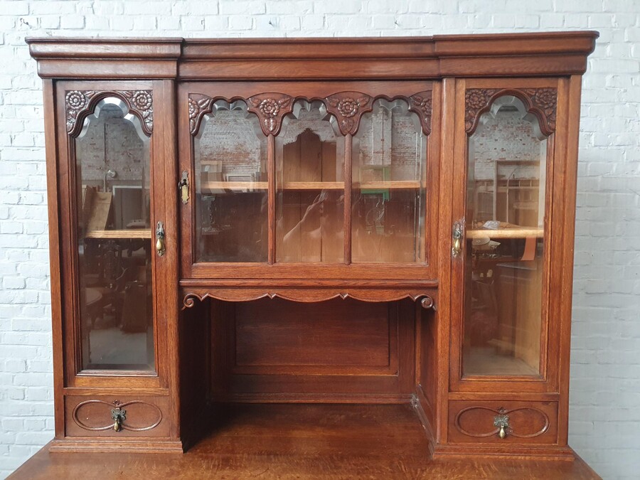 Queen Ann Buffet (cabinet)