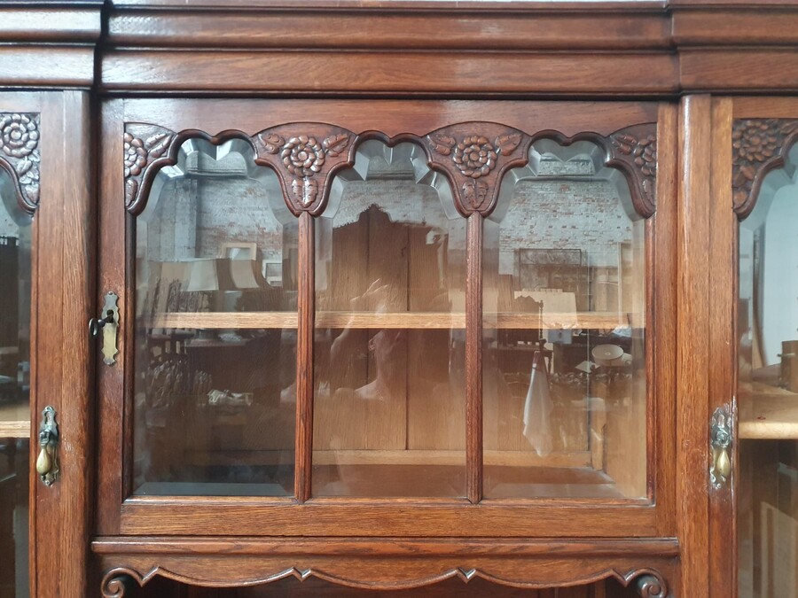 Queen Ann Buffet (cabinet)