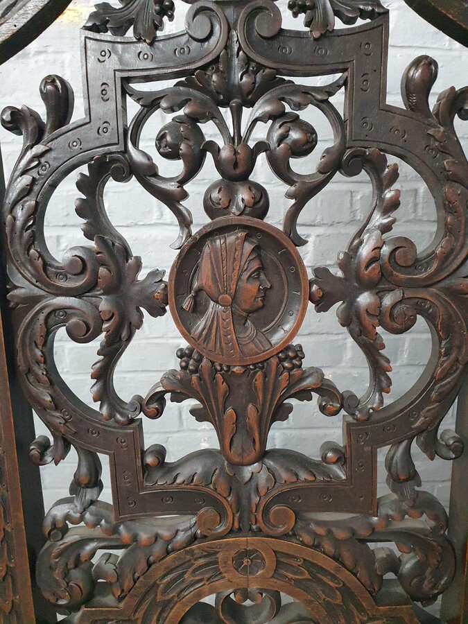 Renaissance 4 Chairs