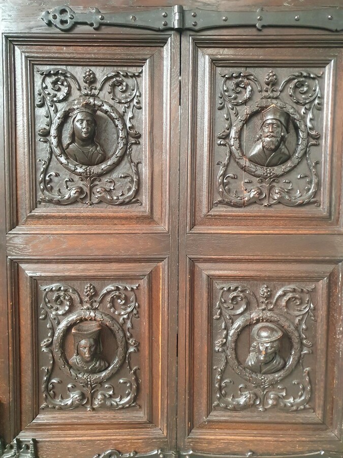 Renaissance Cabinet (large)