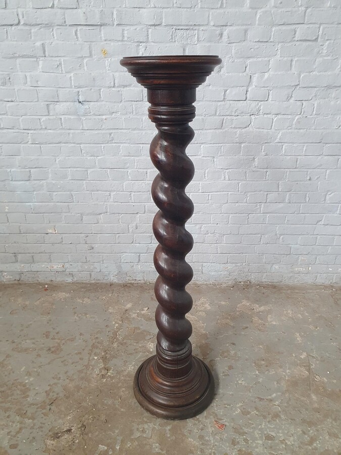 Renaissance column (large)