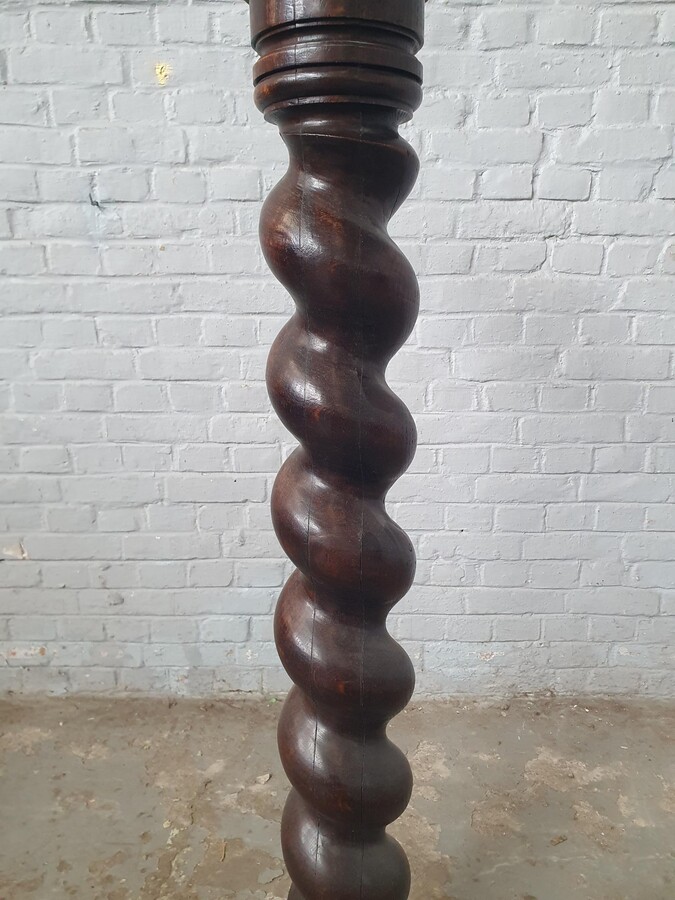 Renaissance column (large)