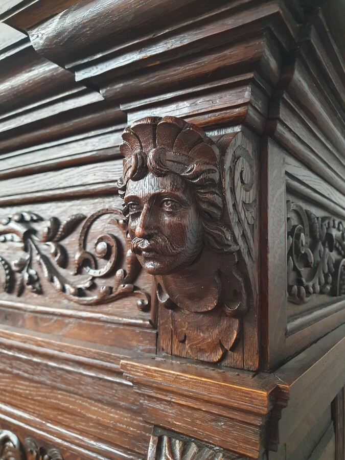 Renaissance Credance cabinet