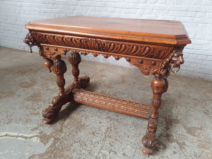 Renaissance Dolphine writing table