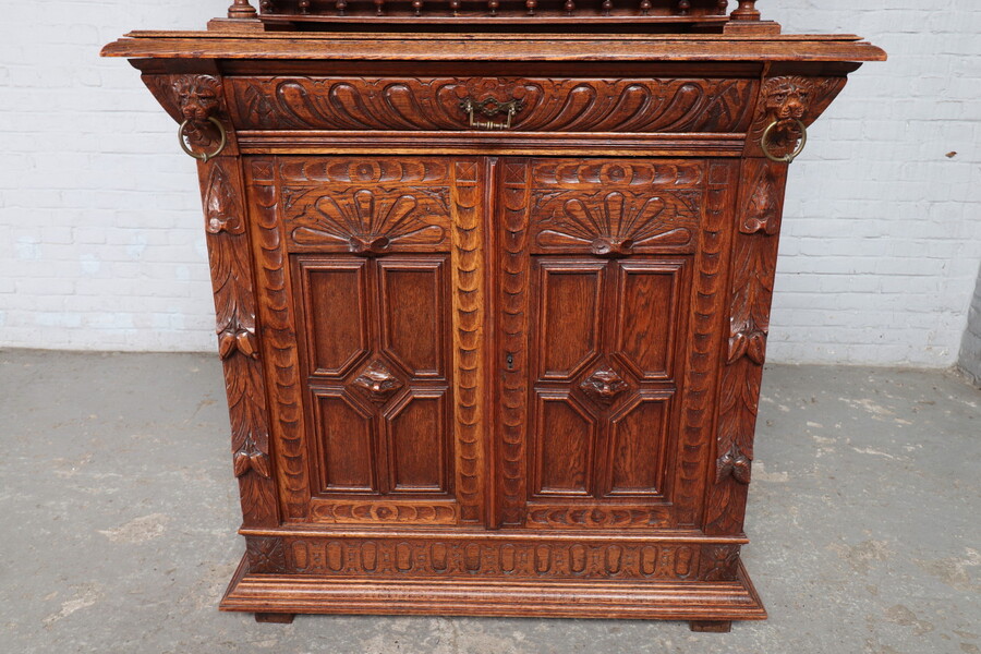 Renaissance (Mechelen) Buffets (Cabinets)