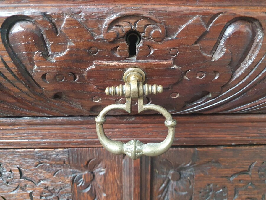 Renaissance (Mechelen) Cabinet (Buffet)