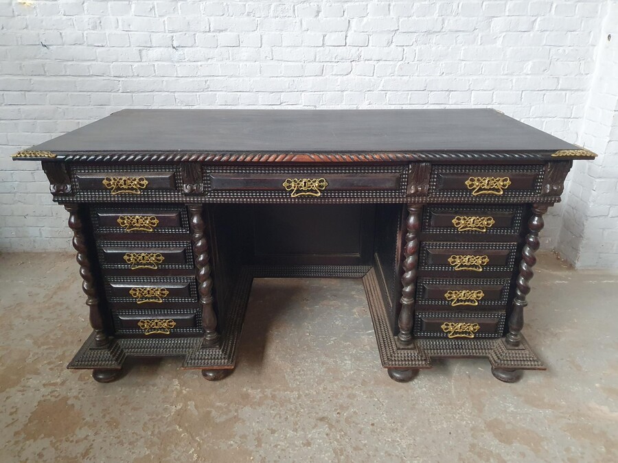 Renaissance Office set