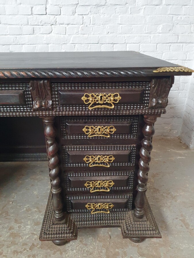 Renaissance Office set