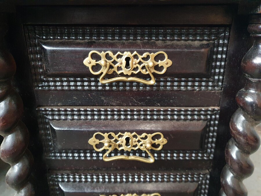 Renaissance Office set