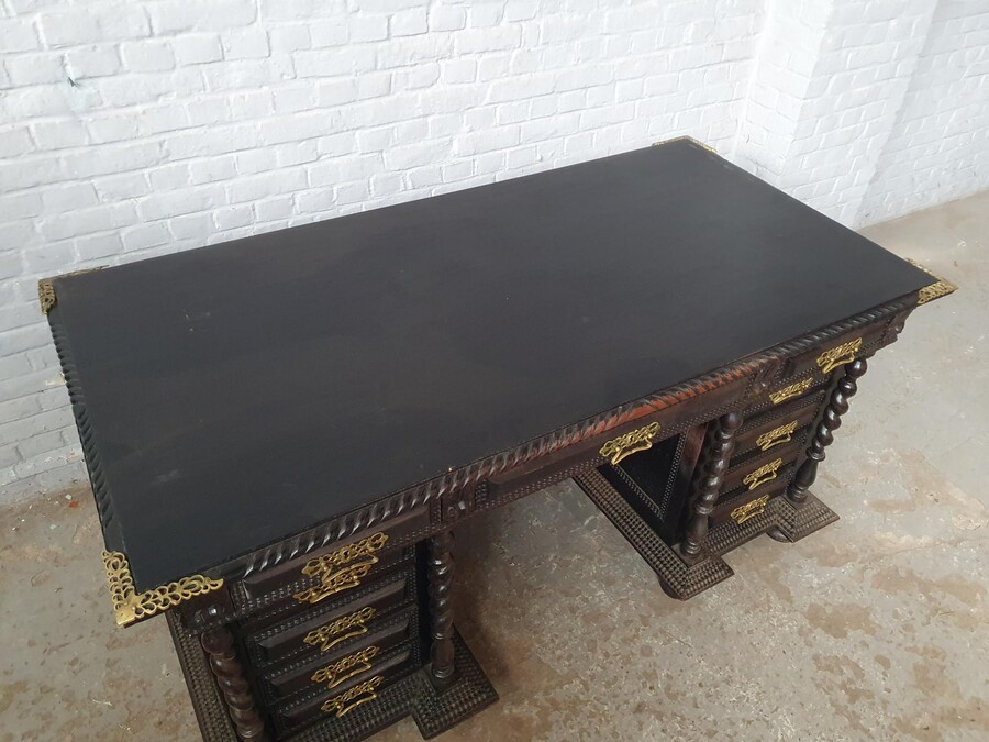 Renaissance Office set