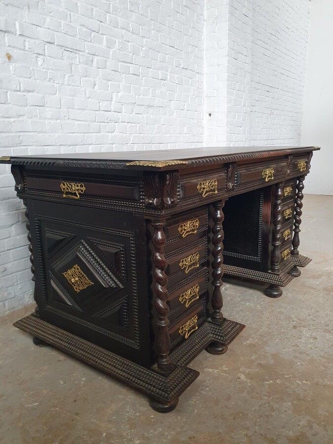 Renaissance Office set