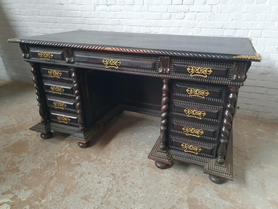 Renaissance Office set