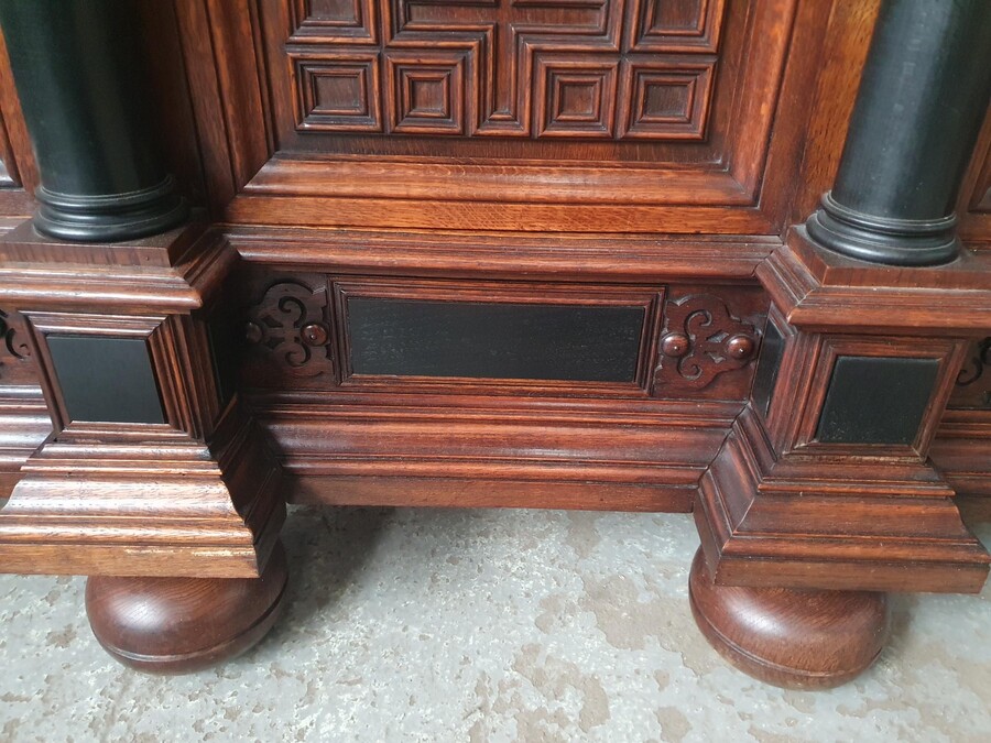 Renaissance Sideboard (Large)