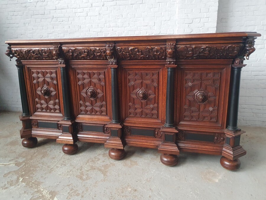Renaissance Sideboard (Large)