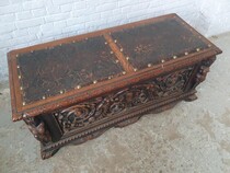 Renaissance Trunk