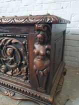 Renaissance Trunk