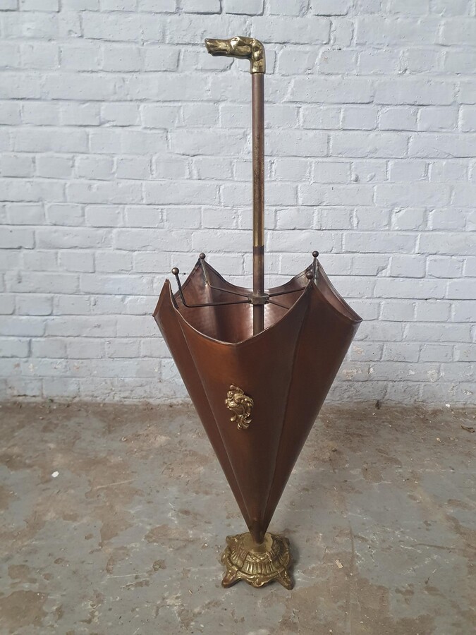 Renaissance umbrella stand