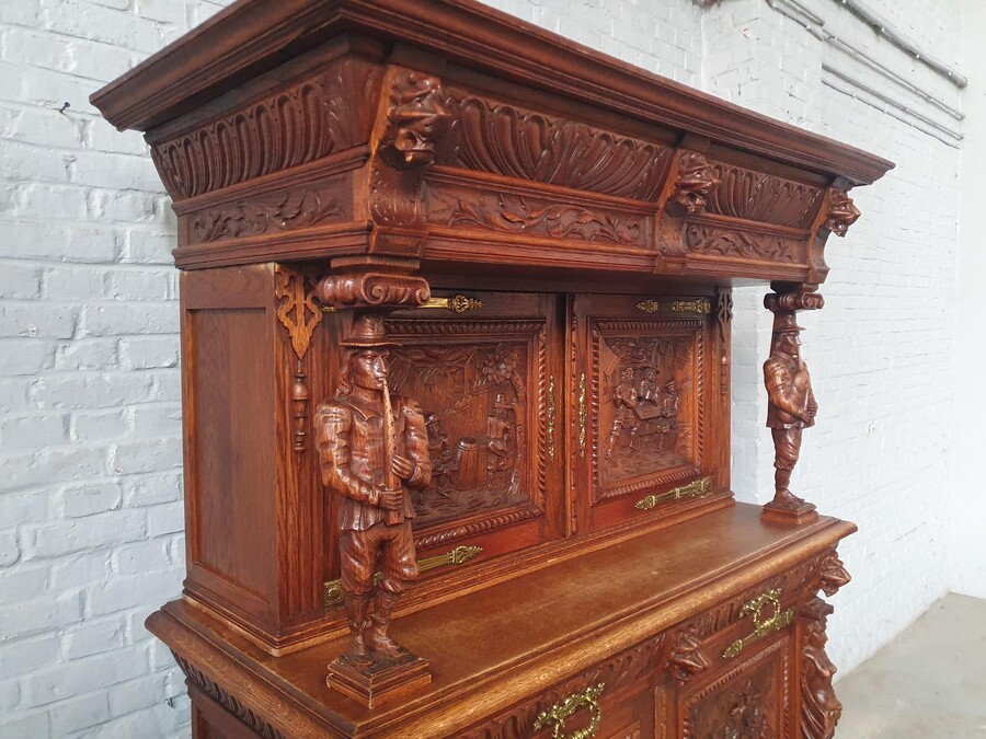 Renaissance/Breughel Cabinet (Buffet)