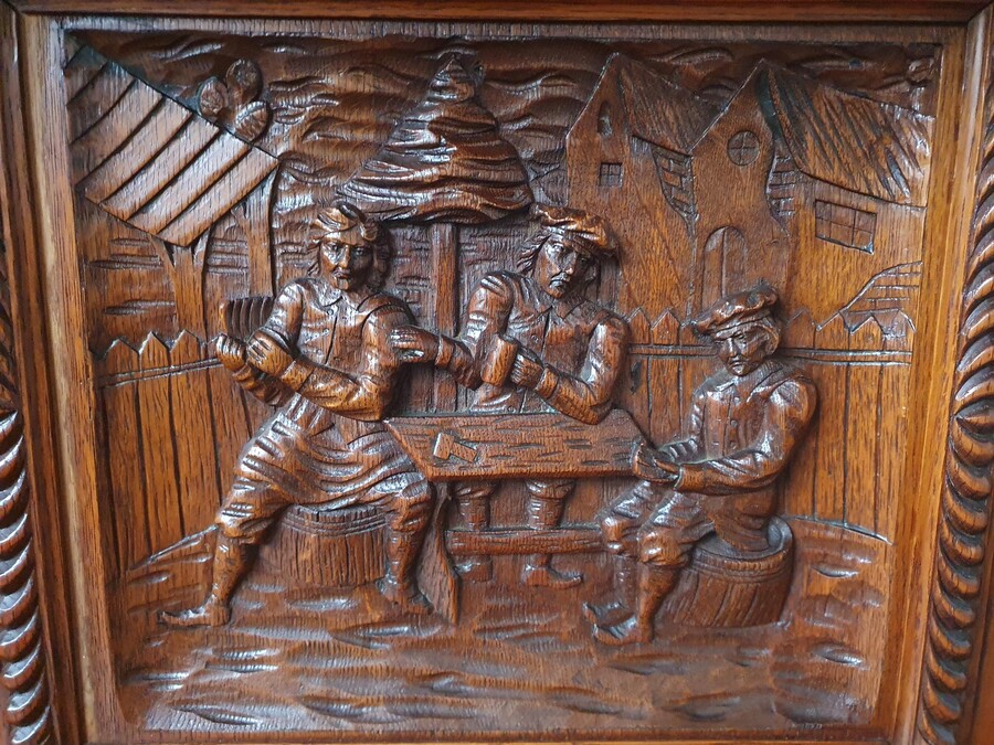 Renaissance/Breughel Cabinet (Buffet)