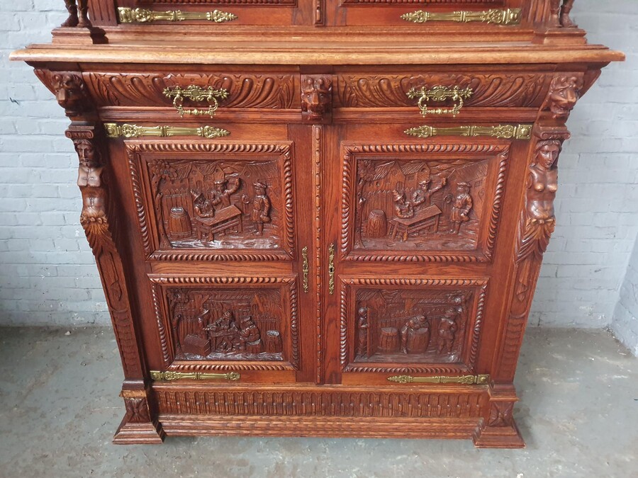 Renaissance/Breughel Cabinet (Buffet)