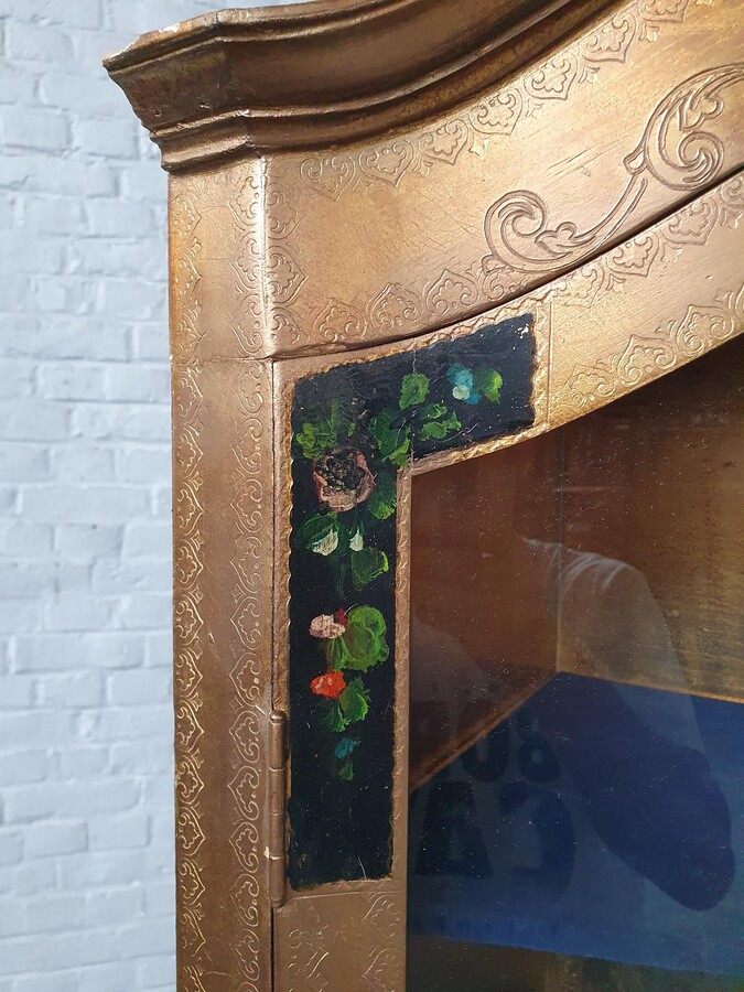 Rococo (Florentine) Corner cabinet