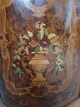 Rococo Vitrine (large)