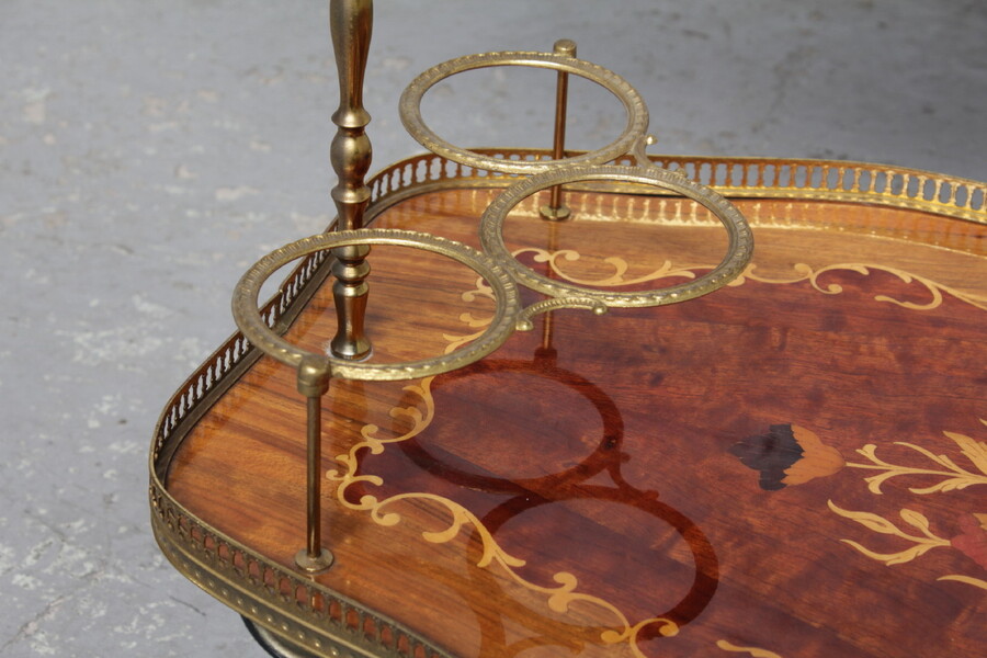 Rococo Wagon / Trolly