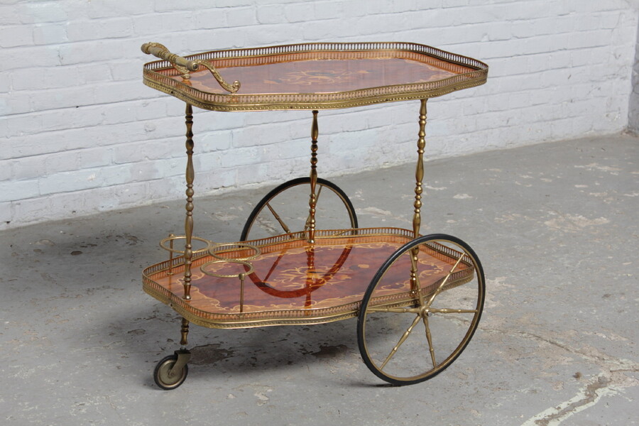 Rococo Wagon / Trolly