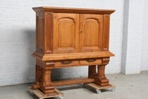 Cabinet Rustique Belgium Oak 1940