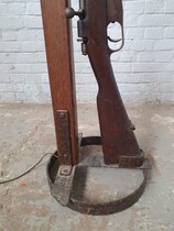 Rustique Lampstand