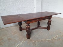 Tudor style Table +  6 chairs